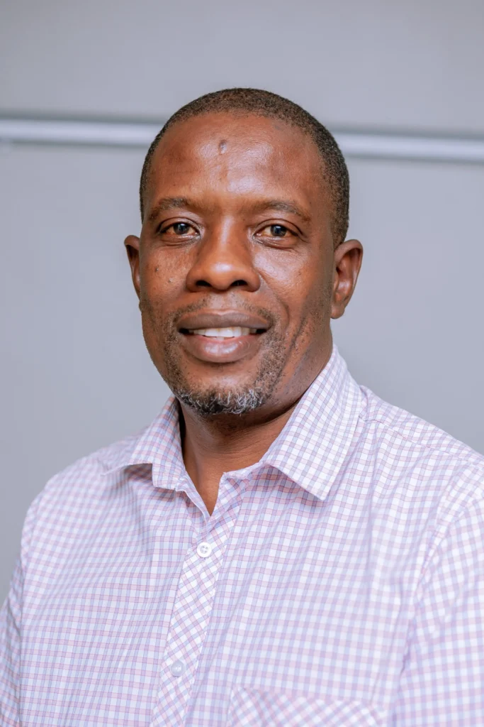 Head shot of Dr Tapiwa Mujakachi, President of CILT Zimbabwe.