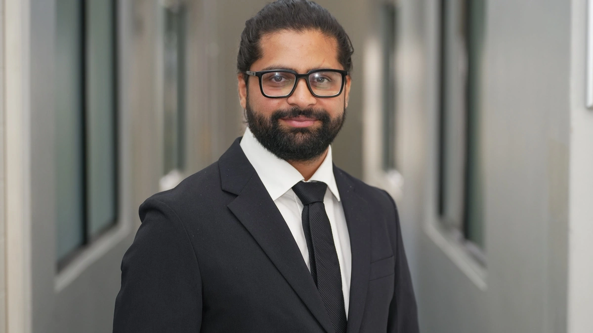 Sahil Affriya, CEO of online logistics partner of Shiprazor.